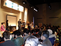 ���Ɍ��m���ŗD�G�܎��܎��̖͗l